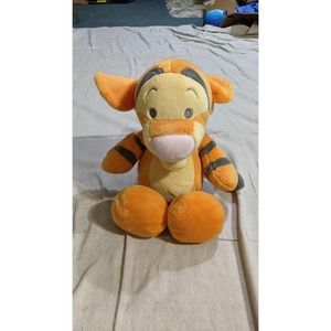 Disney Parks Exclusive Tigger and Roo